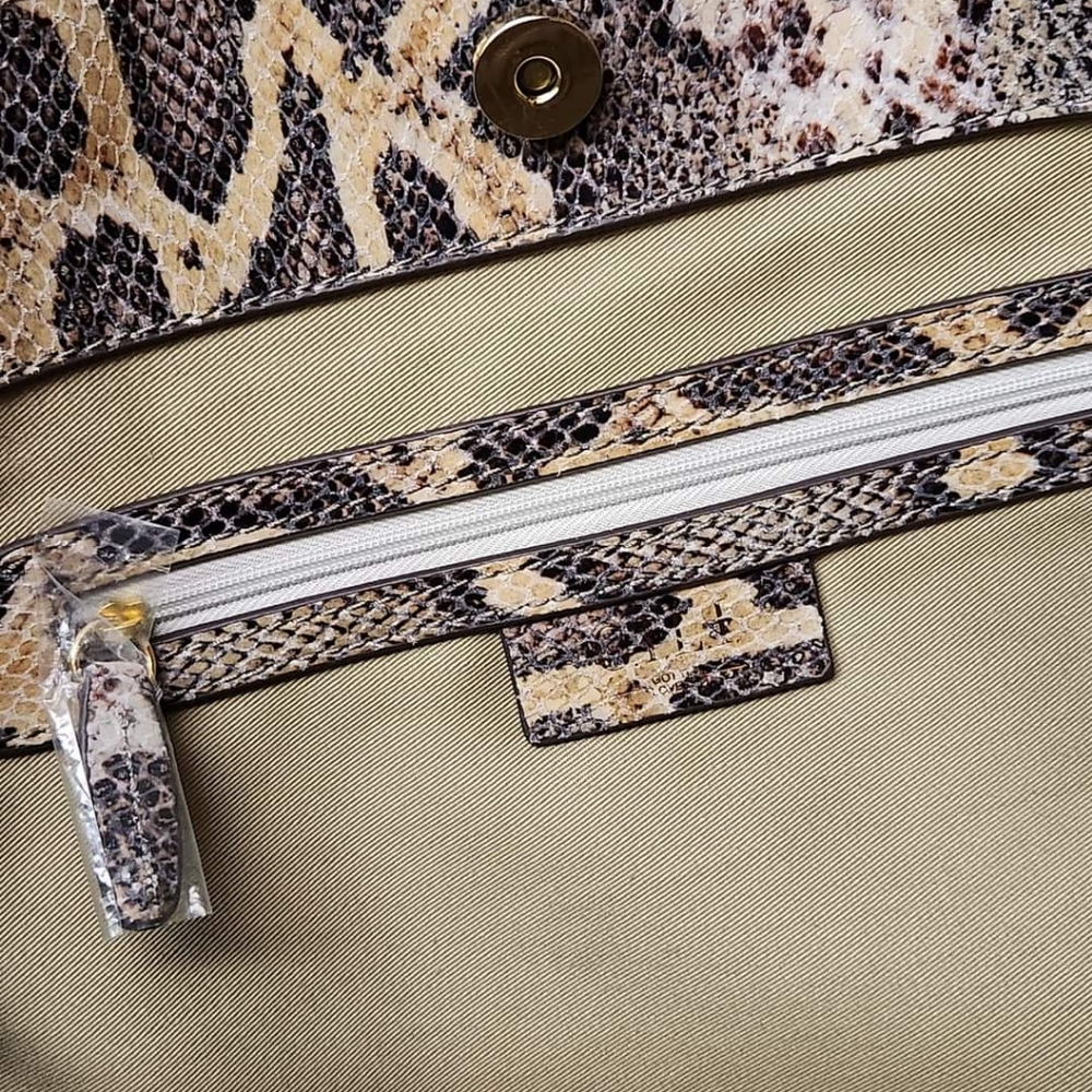 Gilli Leather Satchel - Picture 4 of 4